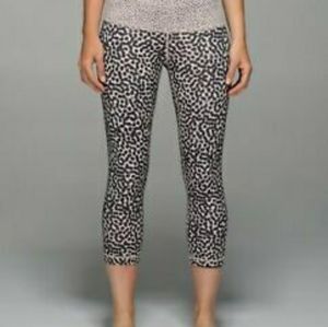 Lululemon crop pants